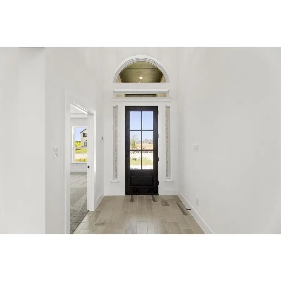 312 Lovett Lane, Burleson, TX 76028 - Image #3