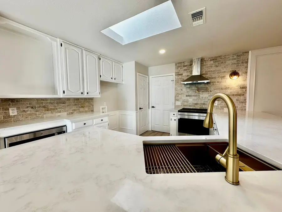 101 Middlefield Drive, Pottsboro, TX 75076 - Image #3