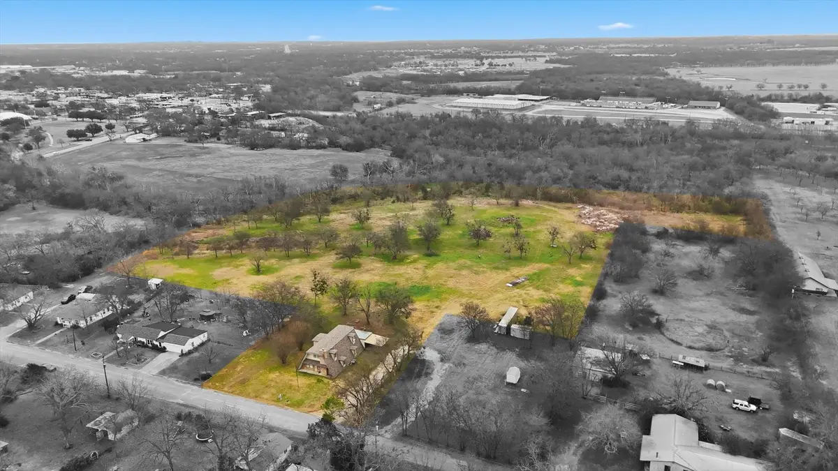 1401 S Walnut Street, Cleburne, TX 76033 - Image #1