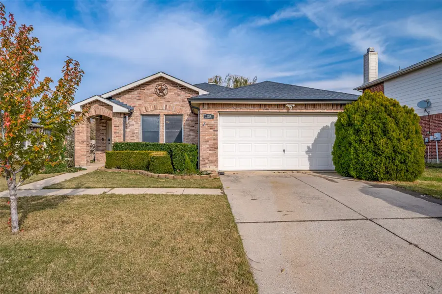 1709 Silverwood Lane, Little Elm, TX 75068 - Image #2