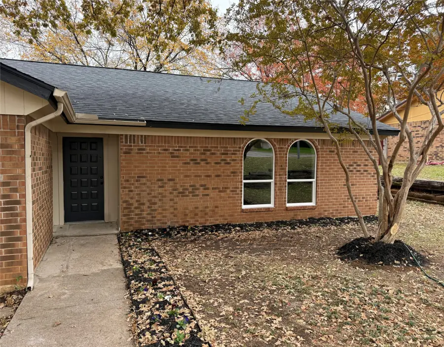 2309 Oakside Drive, Arlington, TX 76016 - Image #2