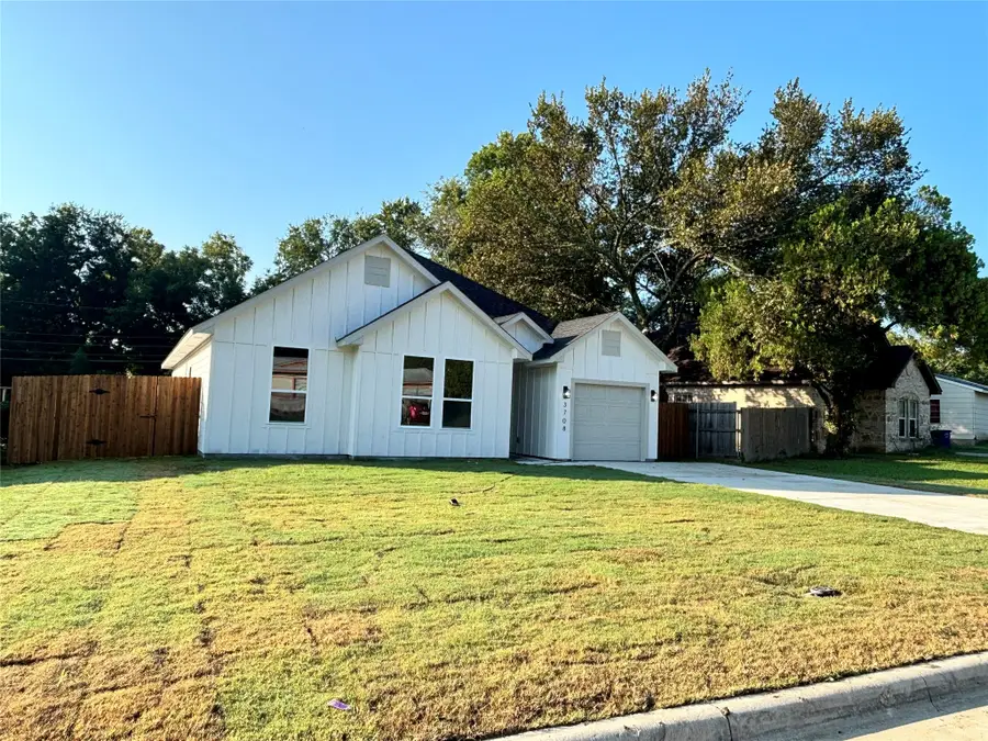 3708 Moonstone Drive, Dallas, TX 75241 - Image #3