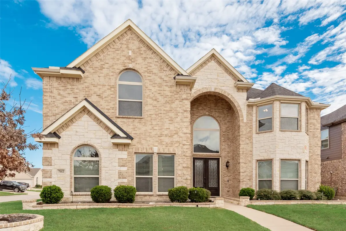 7112 Playa Norte Drive, Grand Prairie, TX 75054 - Image #1