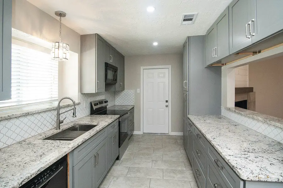 4016 Lonesome Trail, Plano, TX 75023 - Image #3