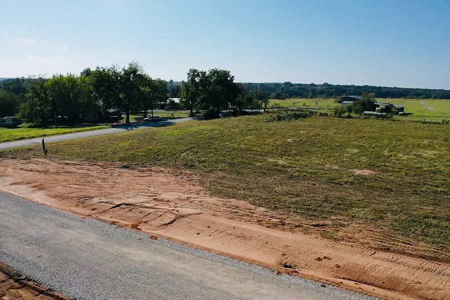 11 Kenzi Drive, Mineral Wells, TX 76067 - Image #2