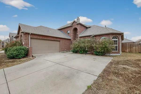 4814 Lakeway Drive, Garland, TX 75043