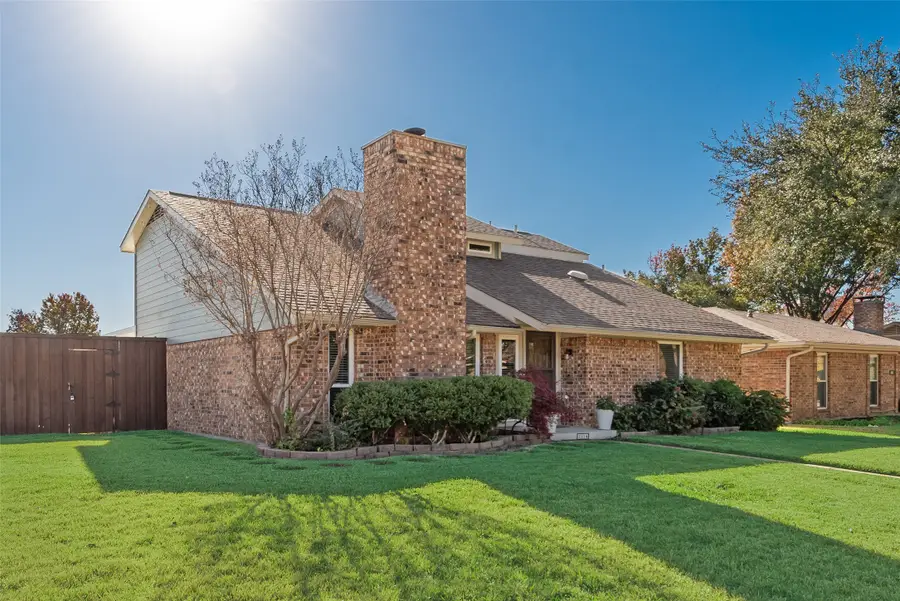 1114 Wood Heights Drive, Lewisville, TX 75067 - Image #2