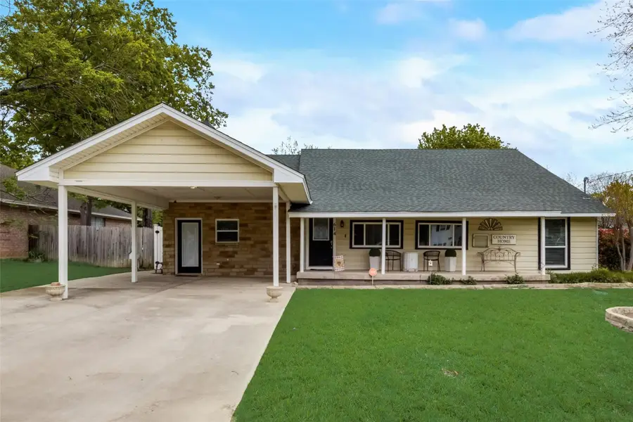 614 W 4th Street, Justin, TX 76247 - Image #2