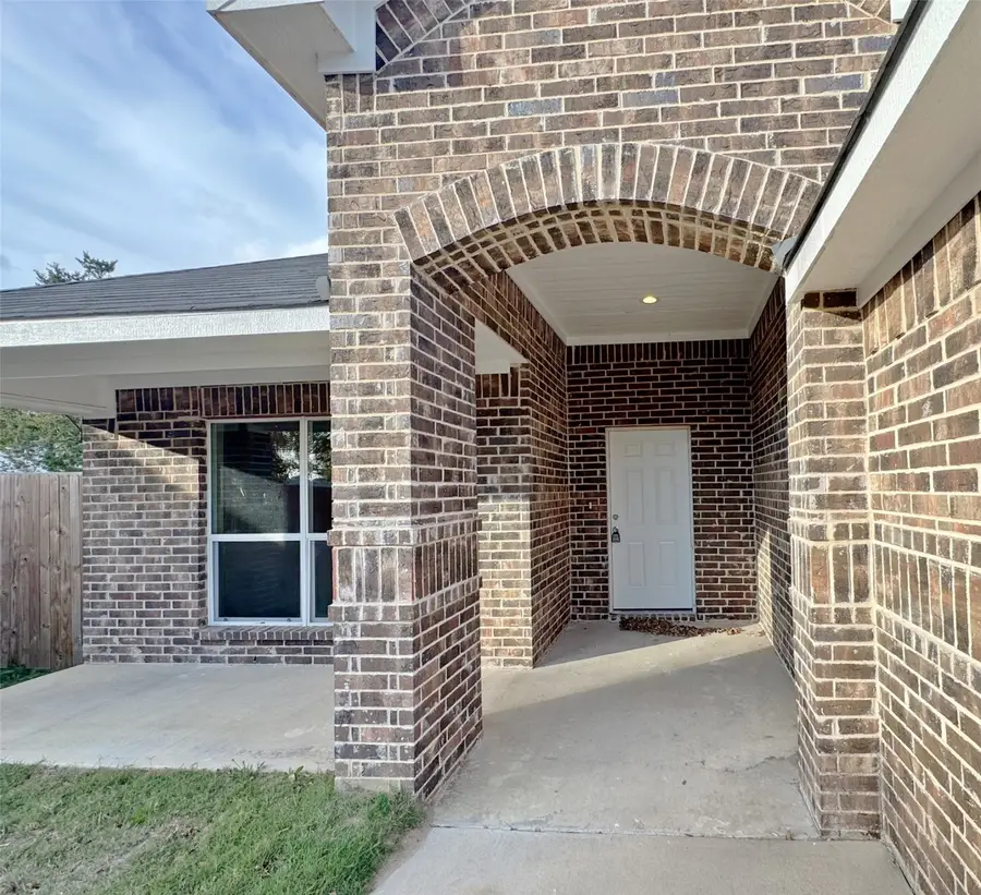 3912 Oneal Street, Greenville, TX 75401 - Image #2
