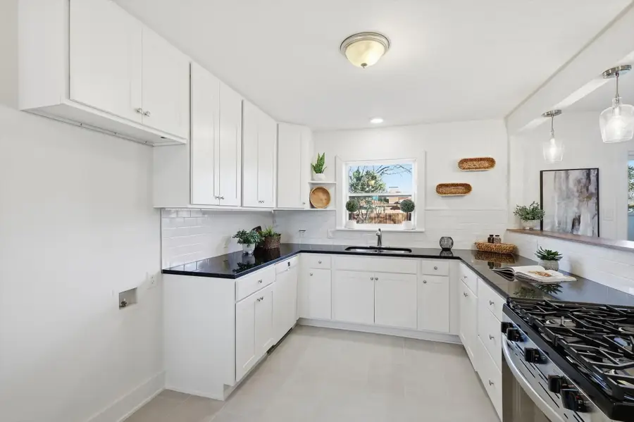 626 Nottingham Drive, Richardson, TX 75080 - Image #2