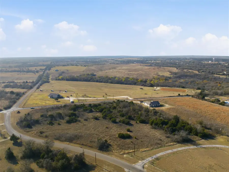 150 Theresa Lane, Eddy, TX 76524 - Image #2