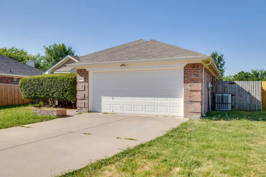 504 Ammonite Court, Arlington, TX 76002 - Image #2