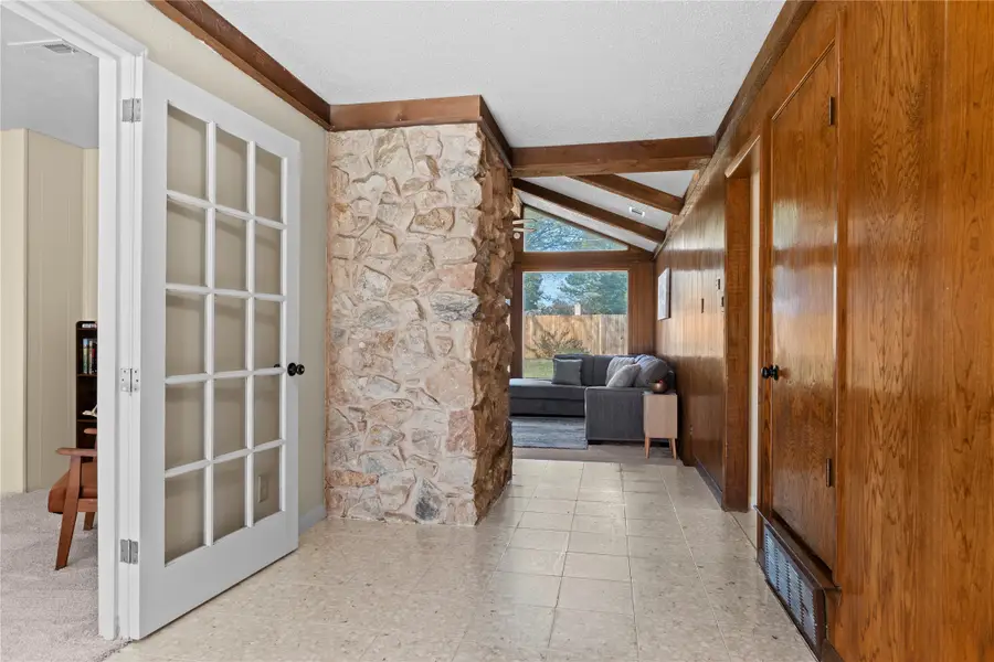 1713 Aberdeen Drive, Arlington, TX 76015 - Image #3