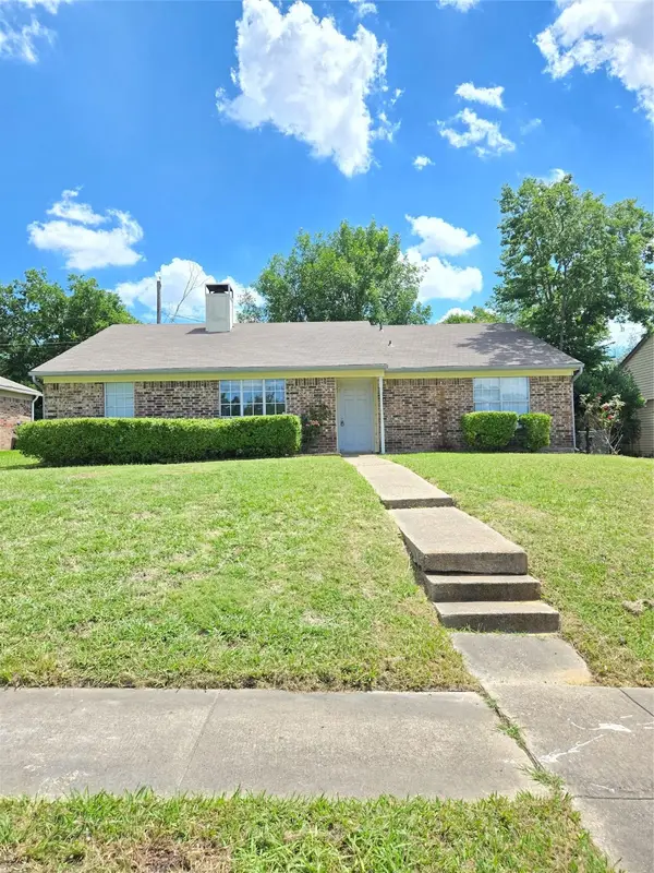 906 High Country Drive, Garland, TX 75041
