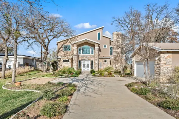 3200 Quail Lane, Arlington, TX 76016