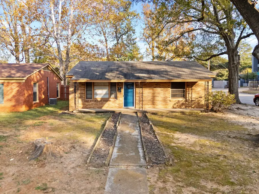 736 Crestway Drive, Tyler, TX 75701 - Image #2