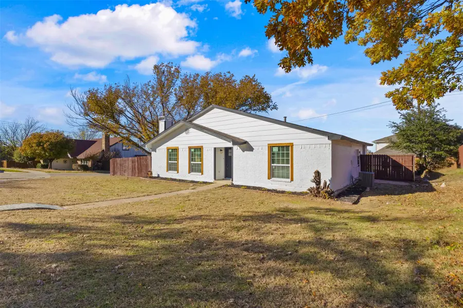 1003 Bellflower Court, Carrollton, TX 75007 - Image #2