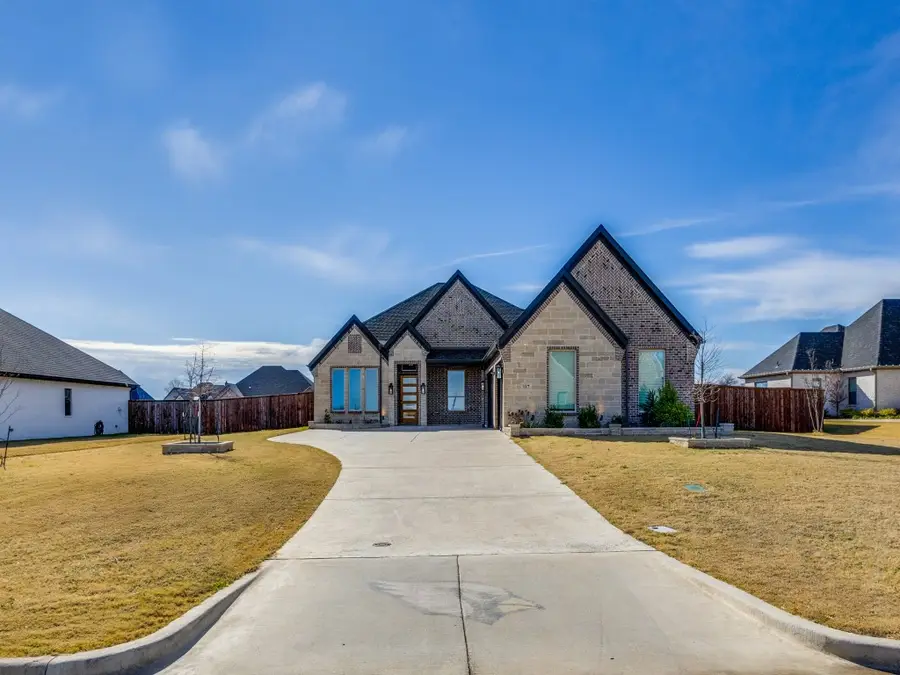 117 Chisolm Trail, Pottsboro, TX 75076 - Image #2