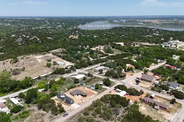 3408 Woodlake Drive, Granbury, TX 76048