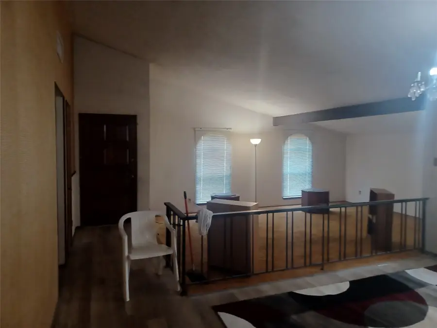 7614 Ashcrest Lane, Dallas, TX 75249 - Image #3