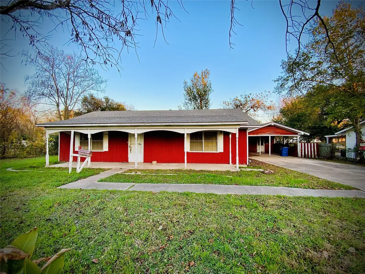 203 S Red River Street, Mexia, TX 76667 - Image #1