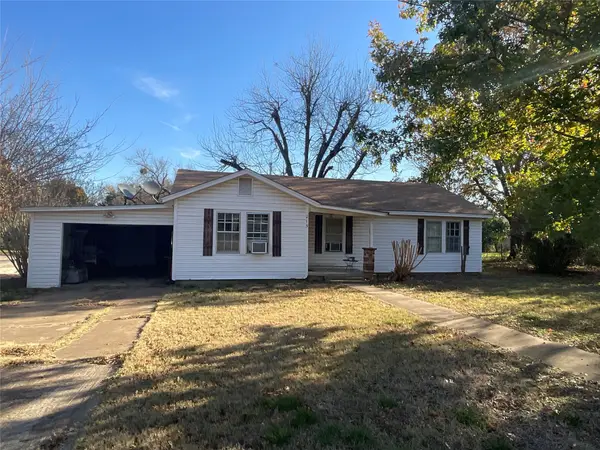 215 N Avenue O, Clifton, TX 76634