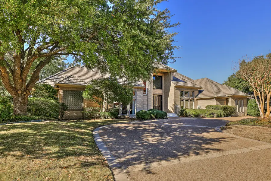 5916 Forest Highlands Drive, Fort Worth, TX 76132 - Image #2