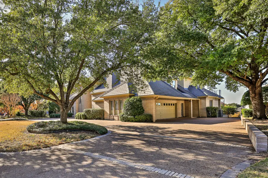 5916 Forest Highlands Drive, Fort Worth, TX 76132 - Image #3