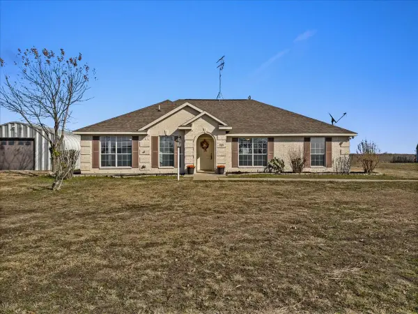 1101 Savanh Street, Venus, TX 76084