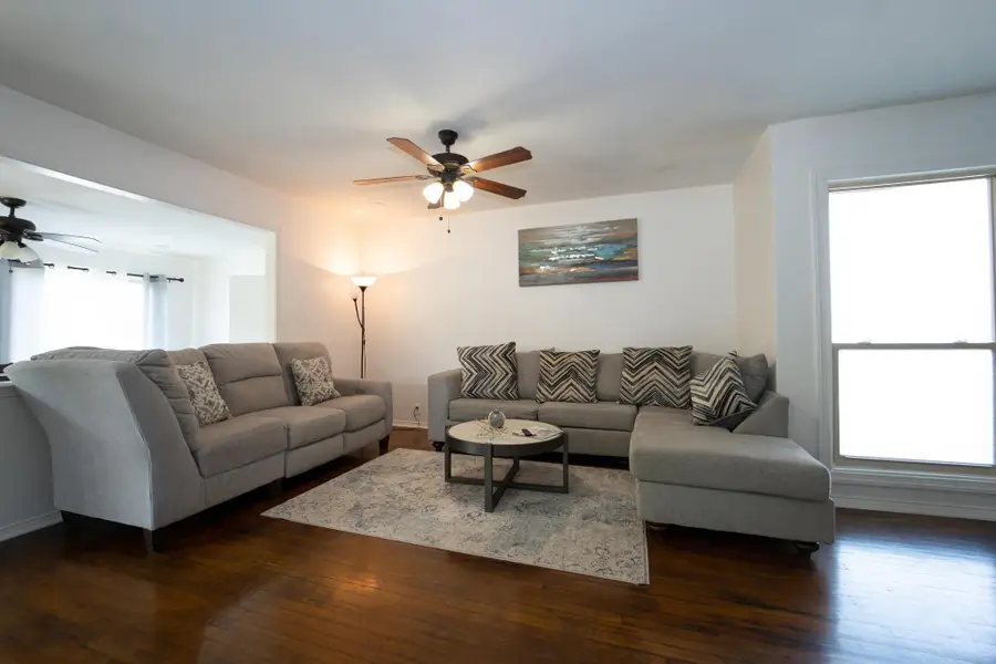 7816 Mary Frances Lane, North Richland Hills, TX 76180 - Image #2