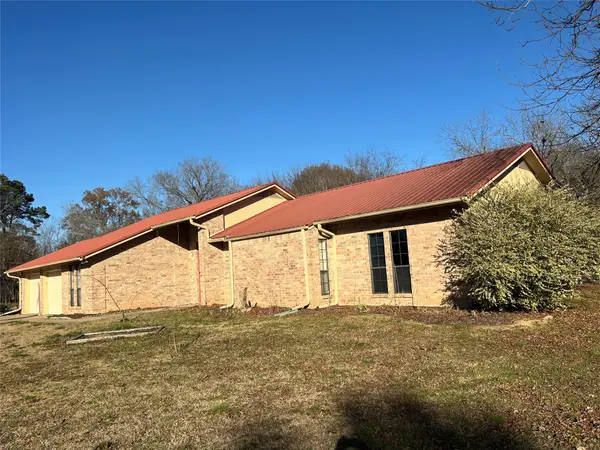 203 1st Ne, Detroit, TX 75436