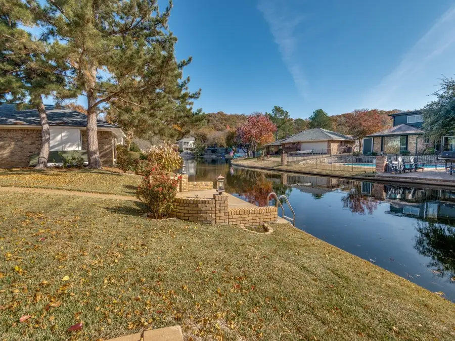 2814 Augusta Lane, Arlington, TX 76012 - Image #3