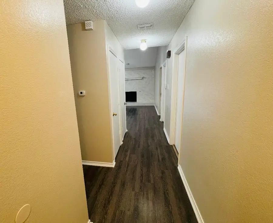 2431 Deer Run, Lewisville, TX 75067 - Image #2