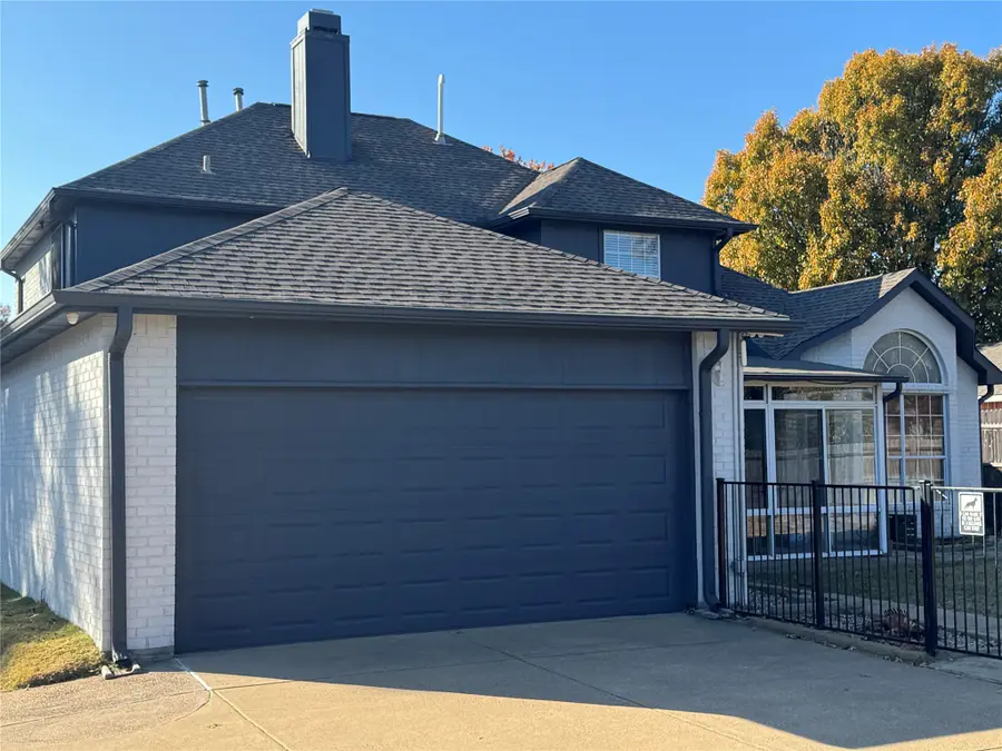 8909 Creekside Drive, Rowlett, TX 75089 - Image #3