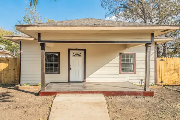 2141 S Jennings Avenue, Fort Worth, TX 76110