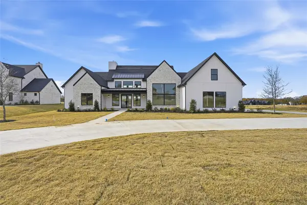 2700 Veridian Point Drive, Burleson, TX 76028