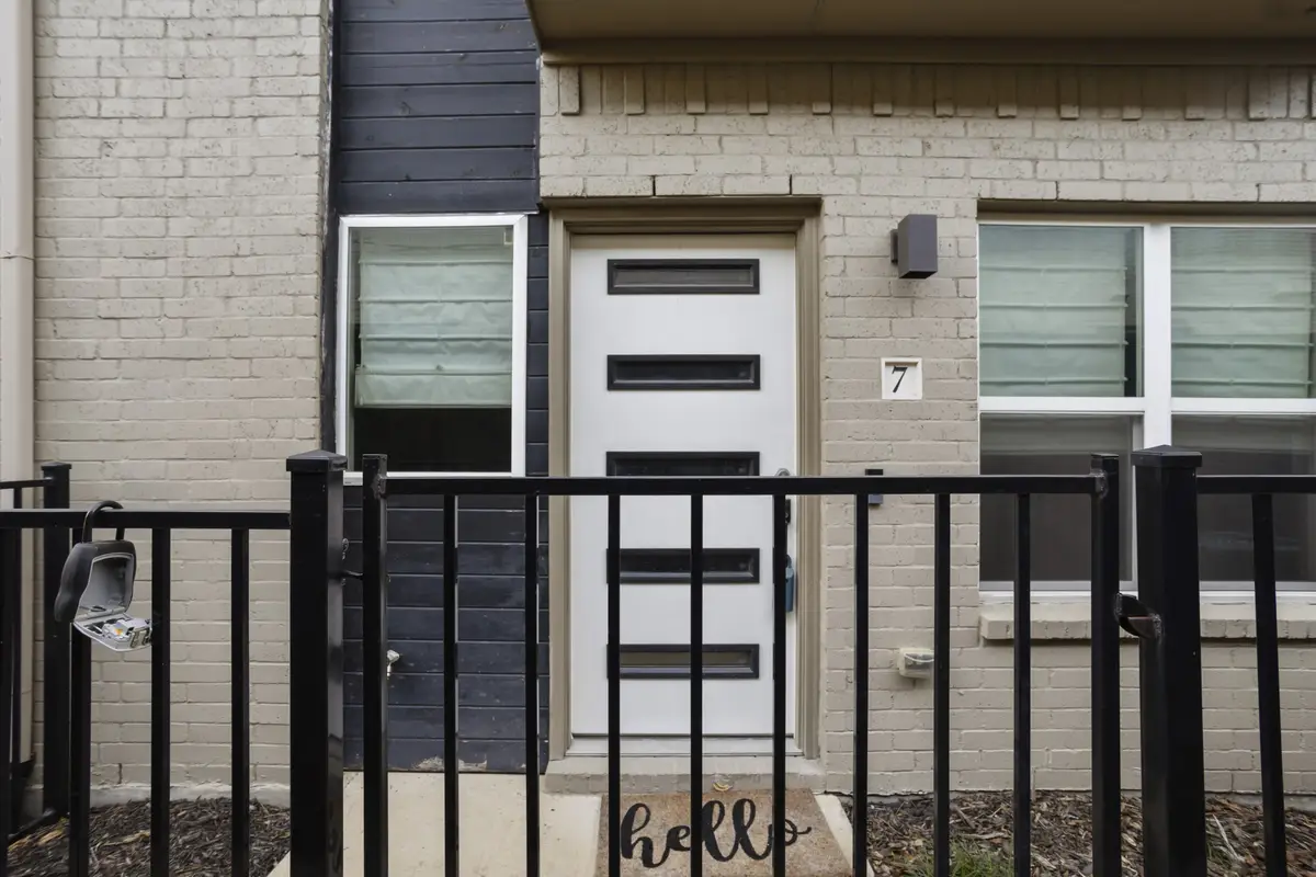 4914 Live Oak Street #7, Dallas, TX 75206 - Image #1