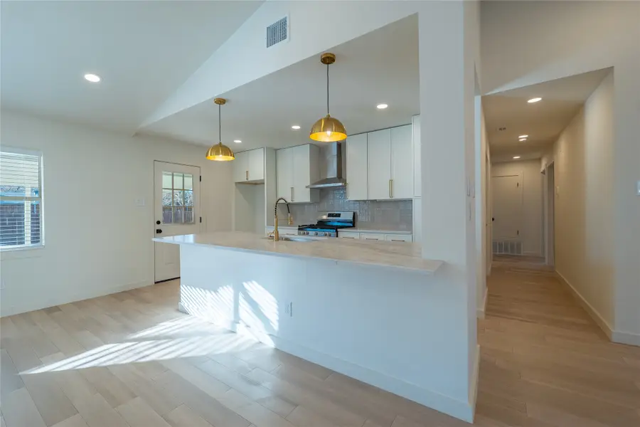 2958 Talisman Drive, Dallas, TX 75229 - Image #3