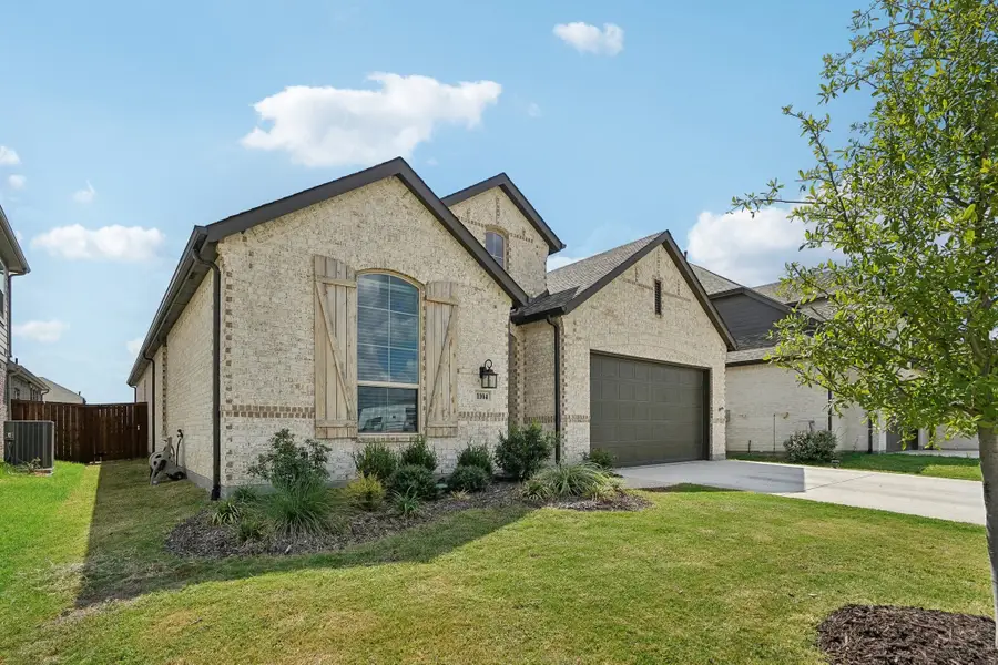 1104 Firecracker Drive, Justin, TX 76247 - Image #2