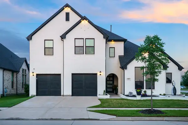 915 Blueberry Way, Northlake, TX 76247