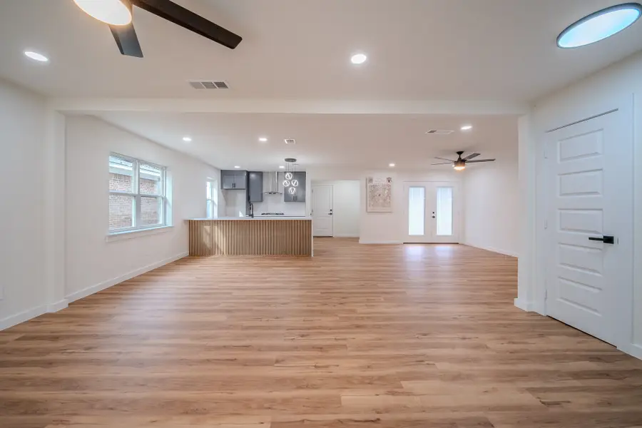 2517 Belhaven Drive, Mesquite, TX 75150 - Image #2