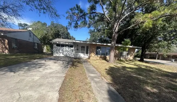 2014 E Mimosa Avenue, Victoria, TX 77901