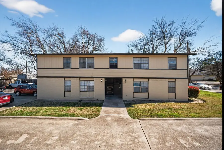 717 E Texas Street, Grapevine, TX 76051 - Image #2