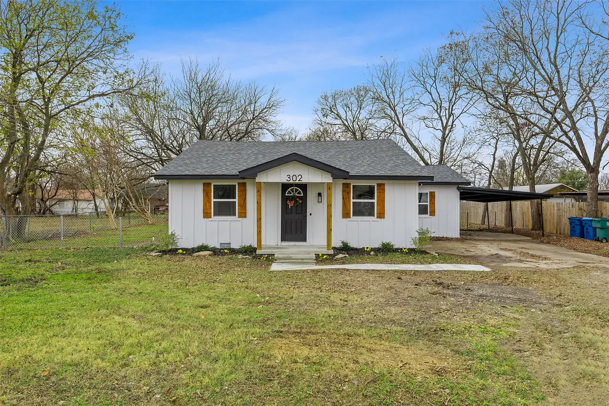 302 Suzanne Street, Palmer, TX 75152 - #1