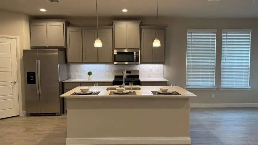 1918 Jackson Street, Cleburne, TX 76033 - #2