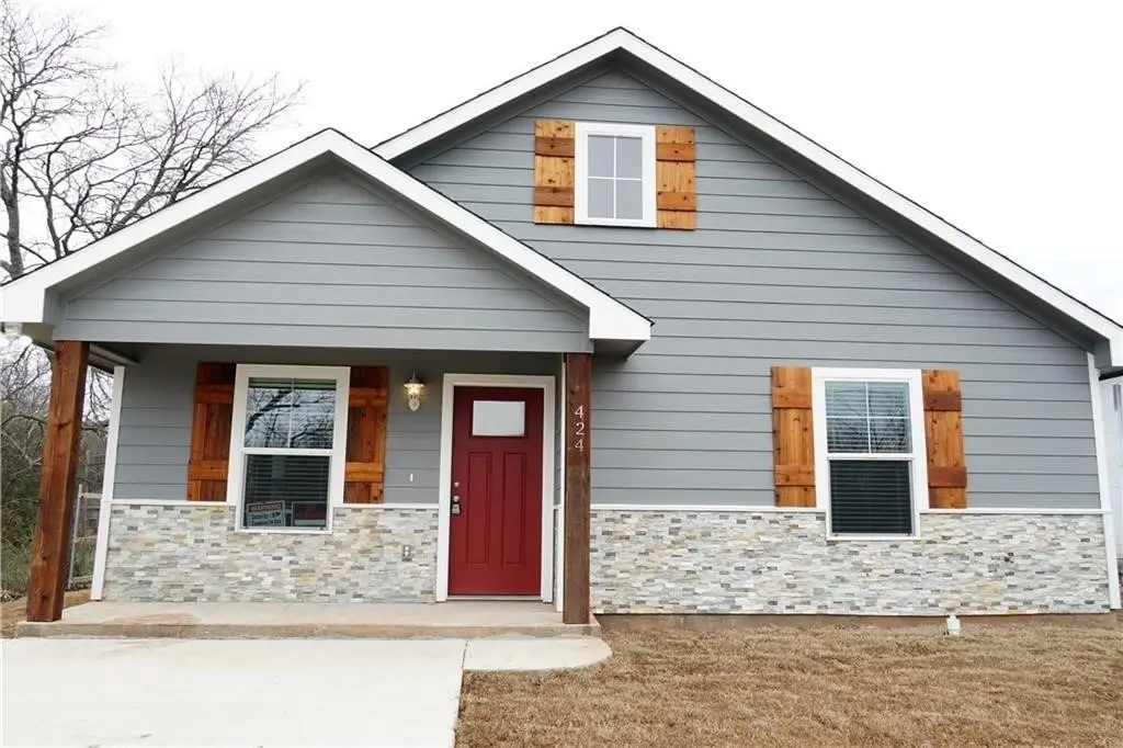 424 E Nelson Street, Denison, TX 75021 - Image #1