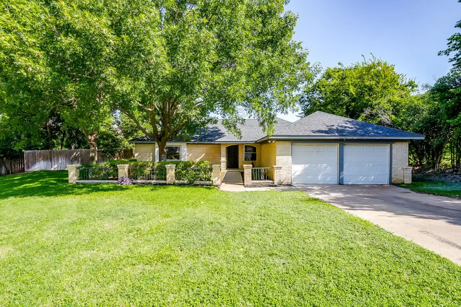 6604 Ems Court, Fort Worth, TX 76116 - Image #2