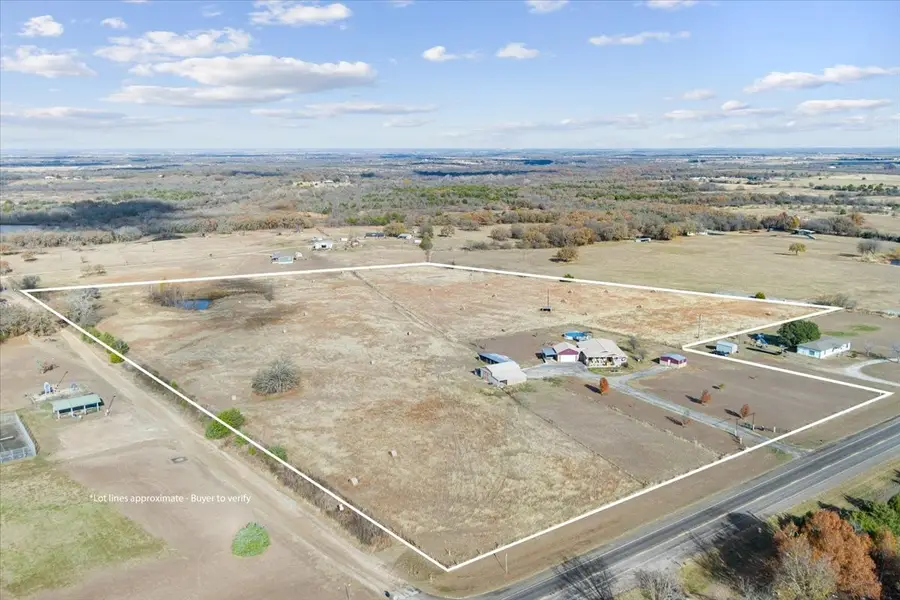 3200 NW Fourth Street, Hubbard, TX 76648 - #2