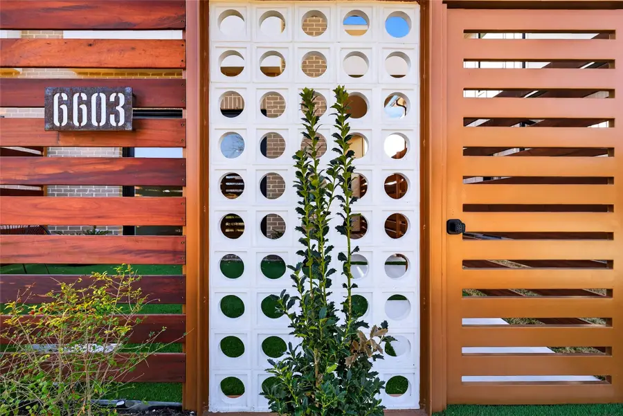 6603 Roper Street, Dallas, TX 75209 - #2