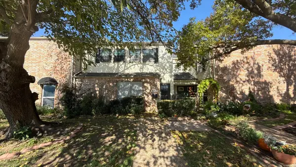 1682 Choteau Circle, Grapevine, TX 76051